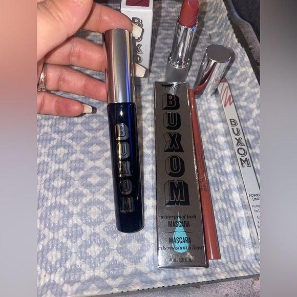 BUXOM assorted bundle MAKEUP LOT 5 piece NIB! All brand new makeup. Great deal - Picture 12 of 12